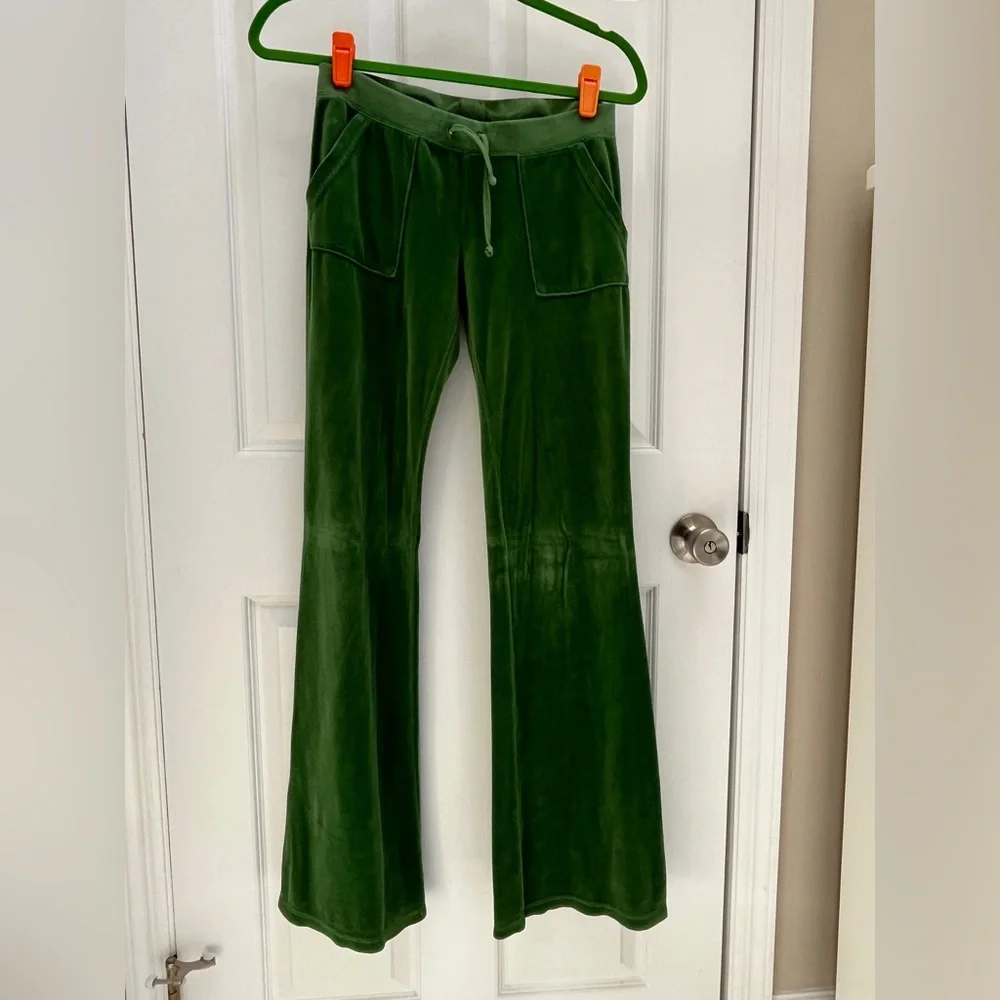 Juicy Couture Green Velour Tracksuit - Picture 7 of 12